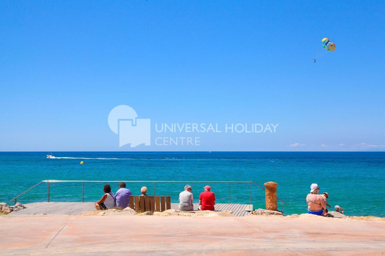 Uhc Acantilados Family Apartments Салоу Экстерьер фото